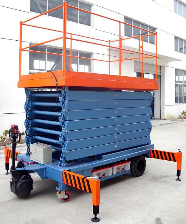 塔城助力行走剪叉式高空作业平台